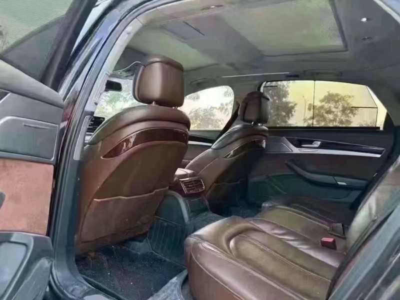 菏泽15年奥迪A8L6