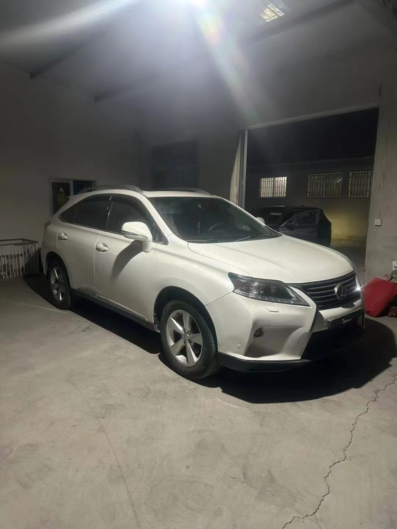 济宁12年雷克萨斯RX3