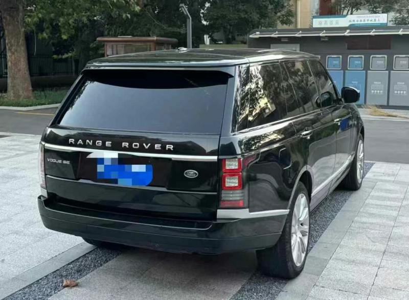 济宁14年路虎揽胜行政5