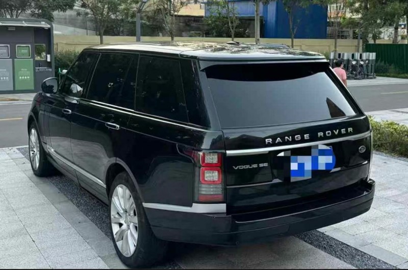 济宁14年路虎揽胜行政8