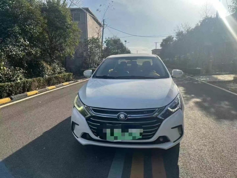 枣庄18年比亚迪秦1