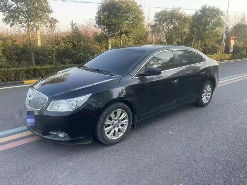 枣庄13年别克君越2