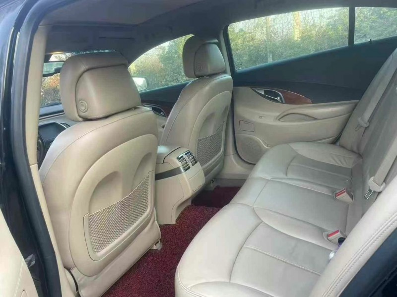 枣庄13年别克君越5