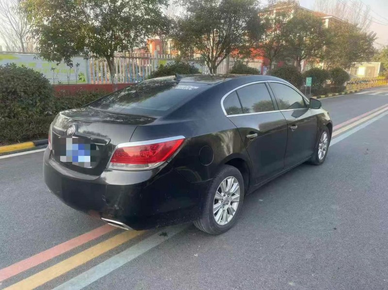 枣庄13年别克君越7