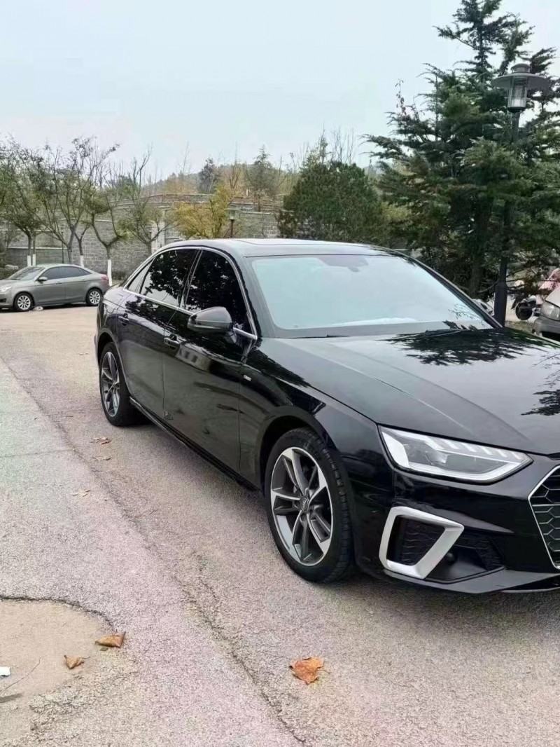 青岛21年奥迪A4L3