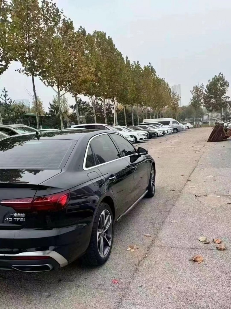 青岛21年奥迪A4L7