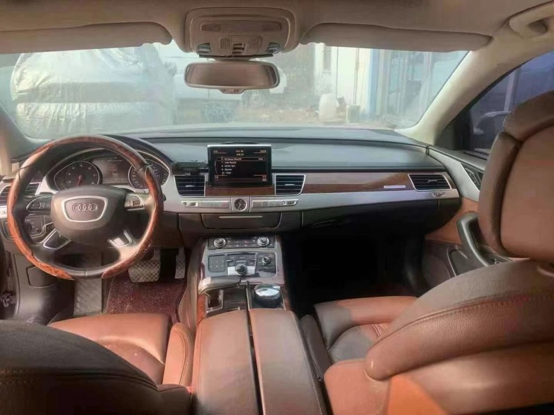 枣庄12年奥迪A8L6