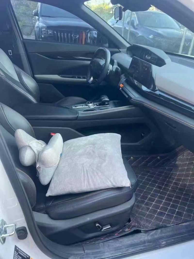 佛山22年长安汽车UNI-V5