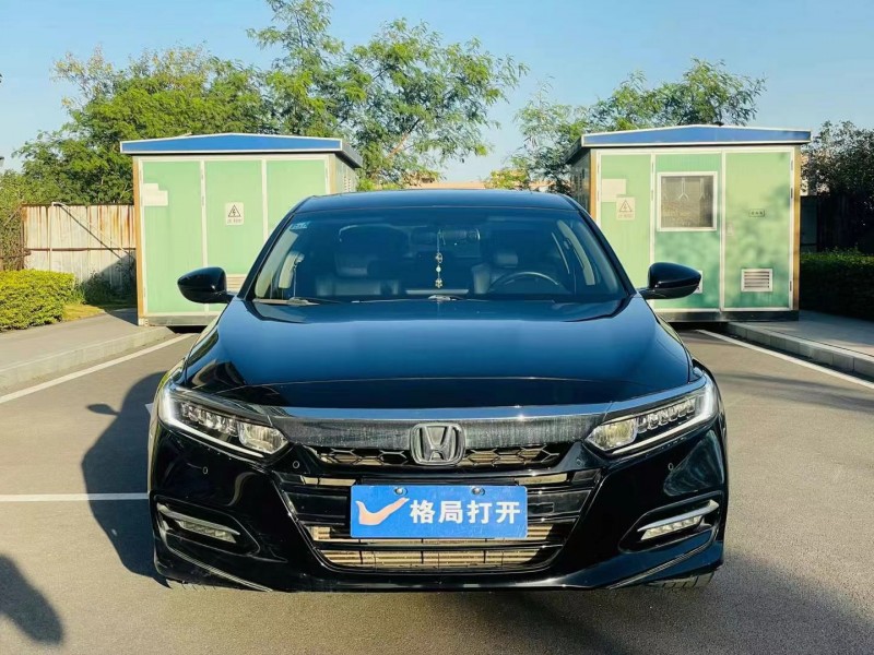 东莞19年本田雅阁1
