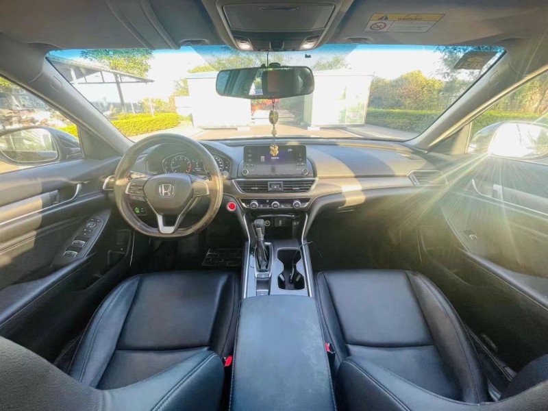 东莞19年本田雅阁4