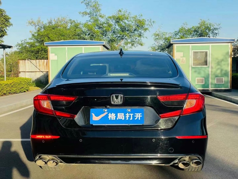 东莞19年本田雅阁9