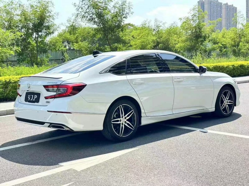 东莞23年本田雅阁7