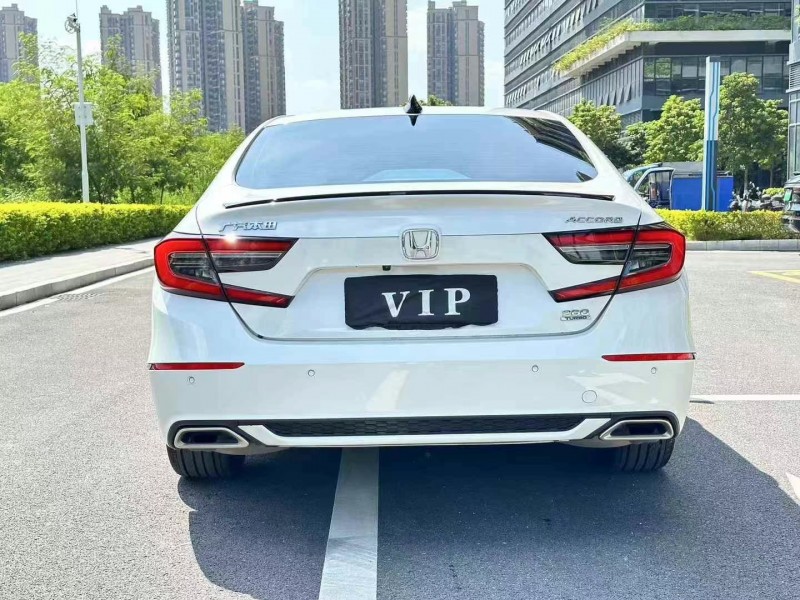 东莞23年本田雅阁9