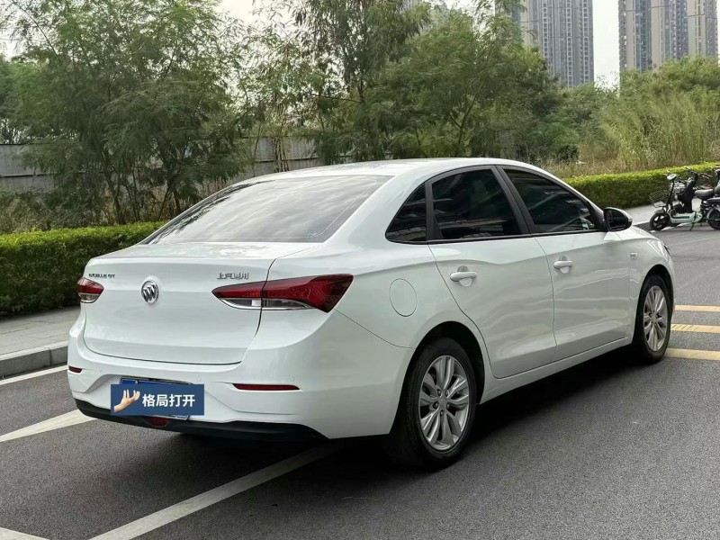 东莞22年别克英朗7