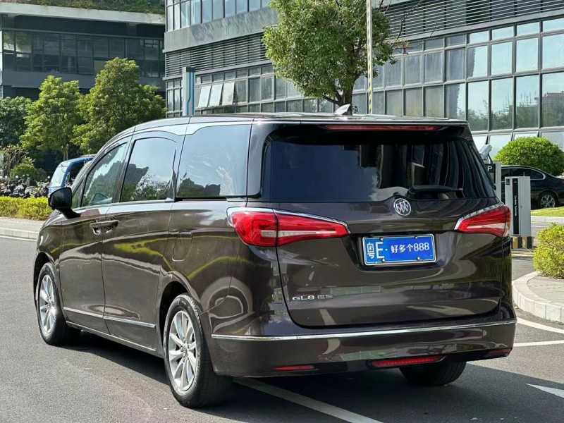 东莞18年别克GL88