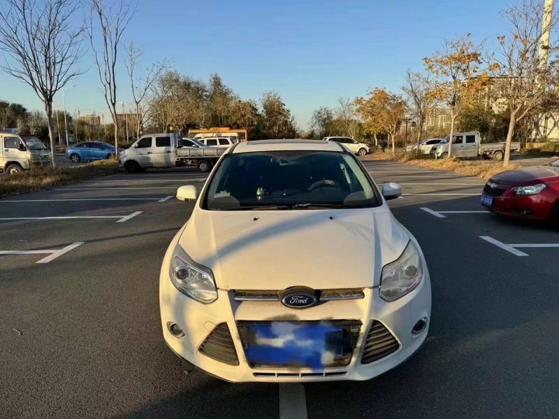 菏泽14年福特福克斯1