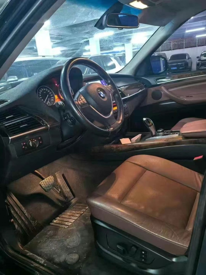 武汉13年宝马X54