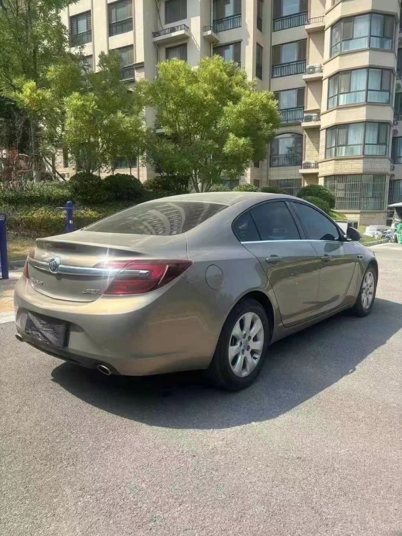 菏泽16年别克君威9