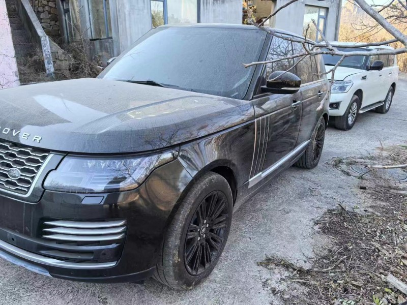 青岛16年路虎揽胜行政6