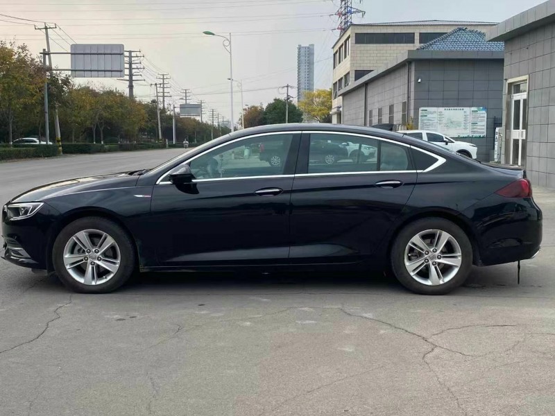 徐州19年别克君威4