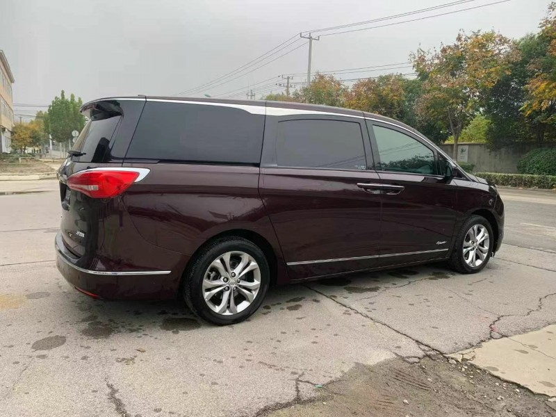 徐州18年别克GL84