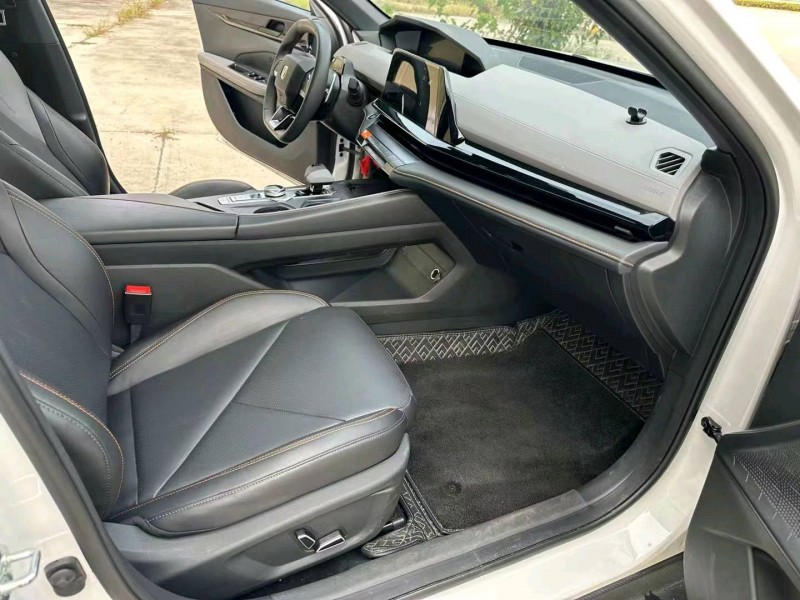 徐州22年长安汽车UNI-V4