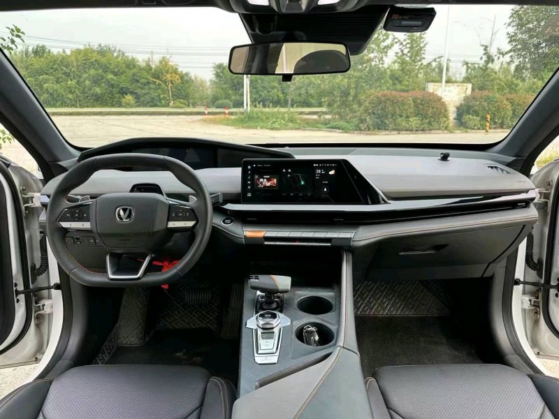 徐州22年长安汽车UNI-V5