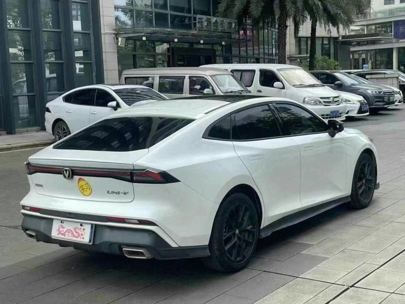 佛山24年长安汽车UNI-V5
