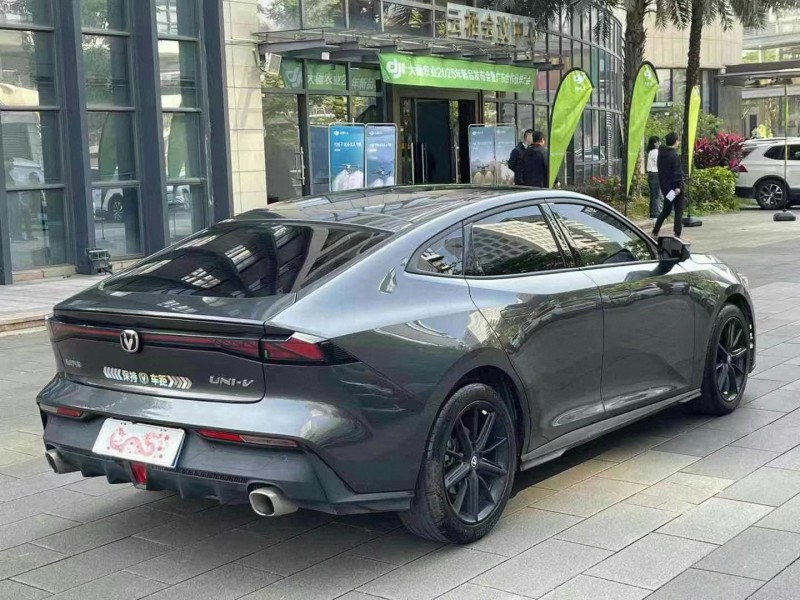 佛山23年长安汽车UNI-V5