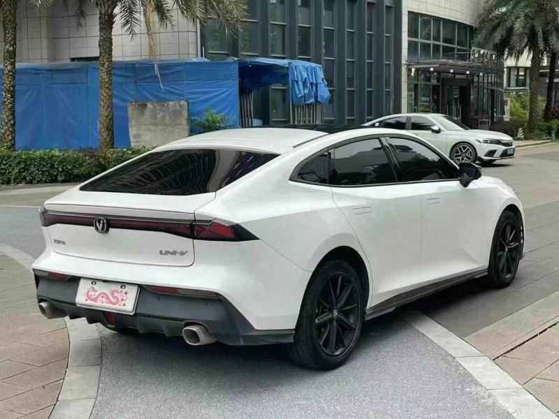 佛山23年长安汽车UNI-V5