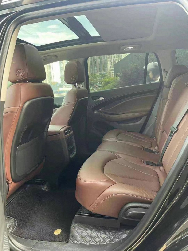 佛山21年别克昂科威8