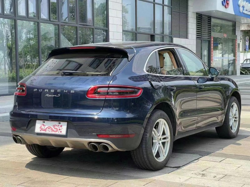 佛山15年保时捷Macan5