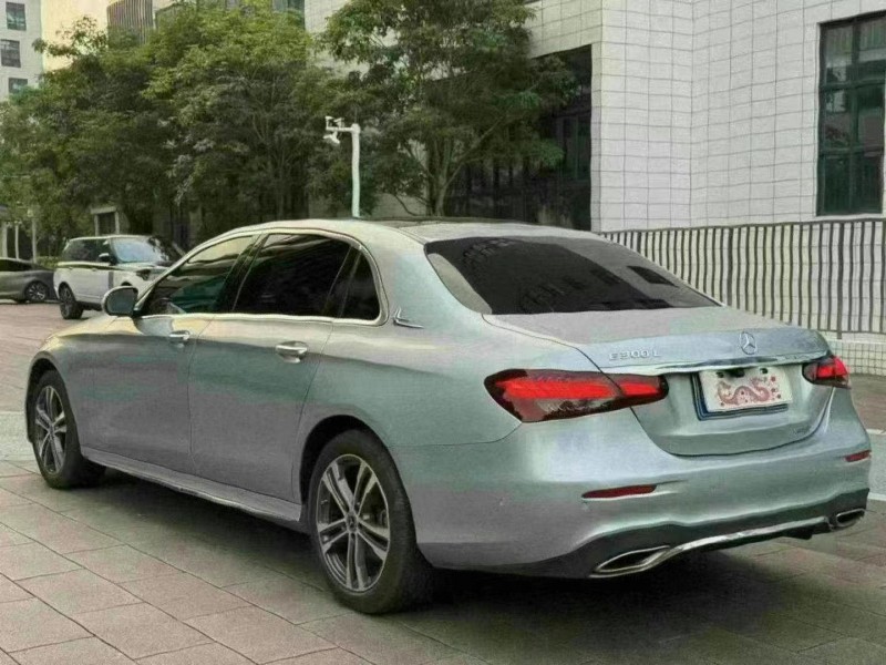 广州21年奔驰E4