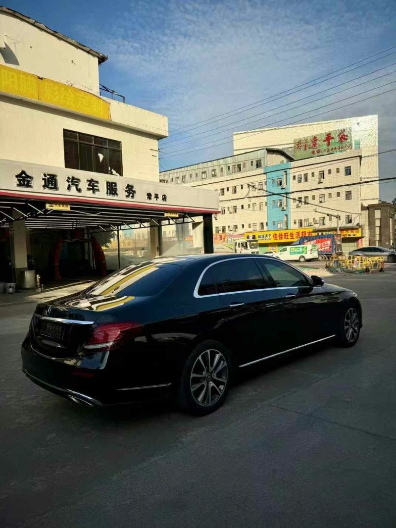 东莞18年奔驰E8