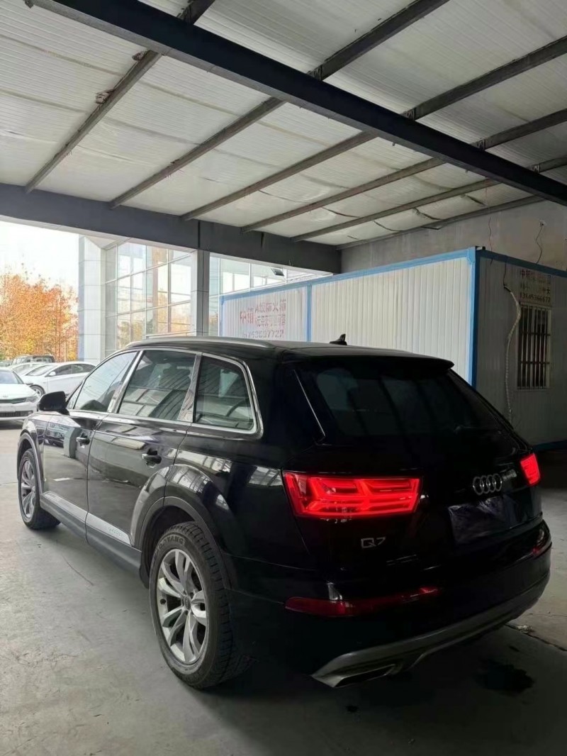 济宁16年奥迪Q74