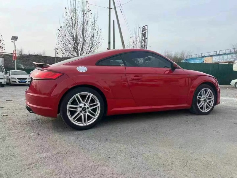 济宁16年奥迪TT3