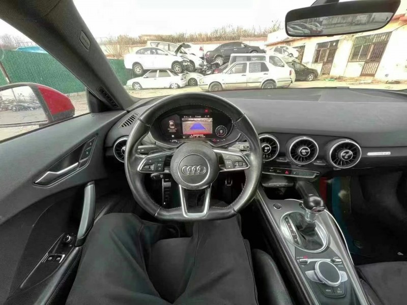 济宁16年奥迪TT6