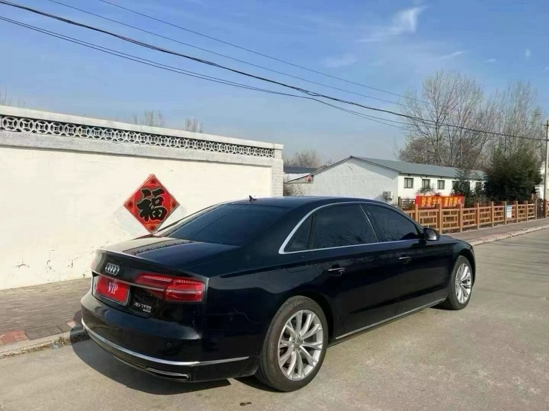 济宁15年奥迪A8L4