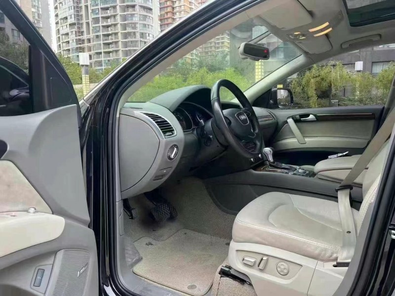 潍坊13年奥迪Q77