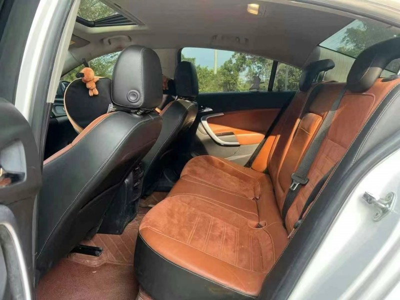 佛山17年别克君威7