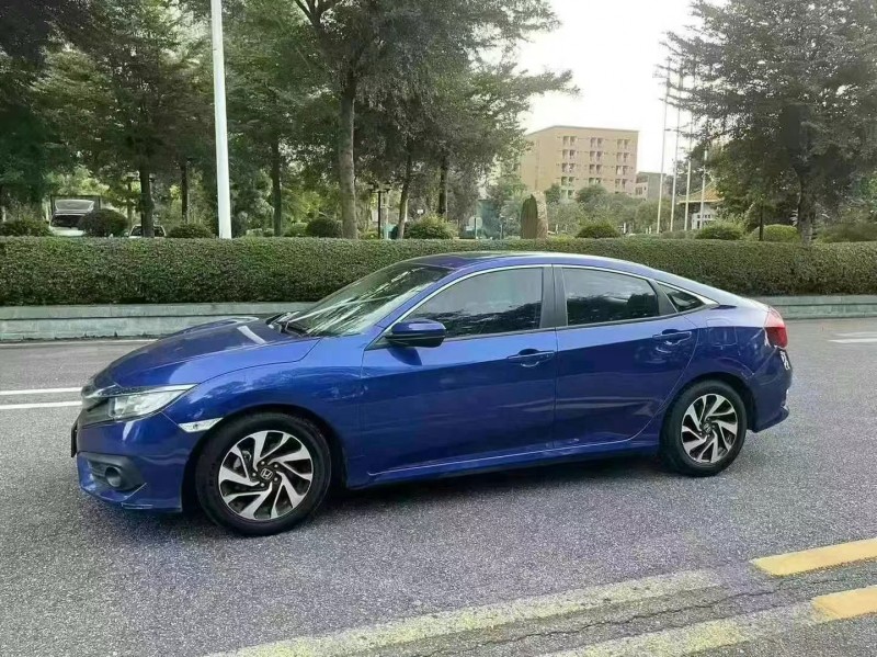 广州17年本田思域3