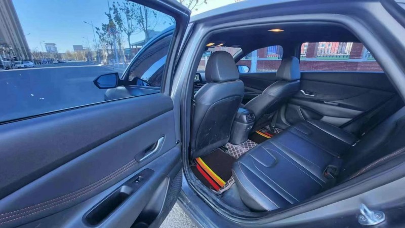 保定23年现代伊兰特5