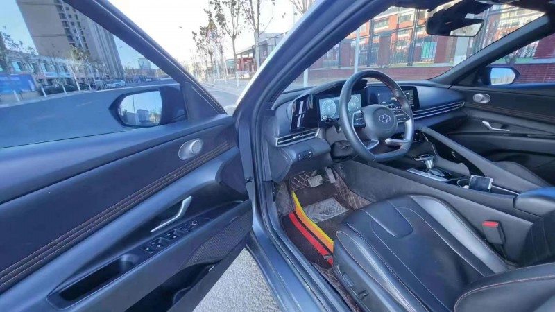 保定23年现代伊兰特6