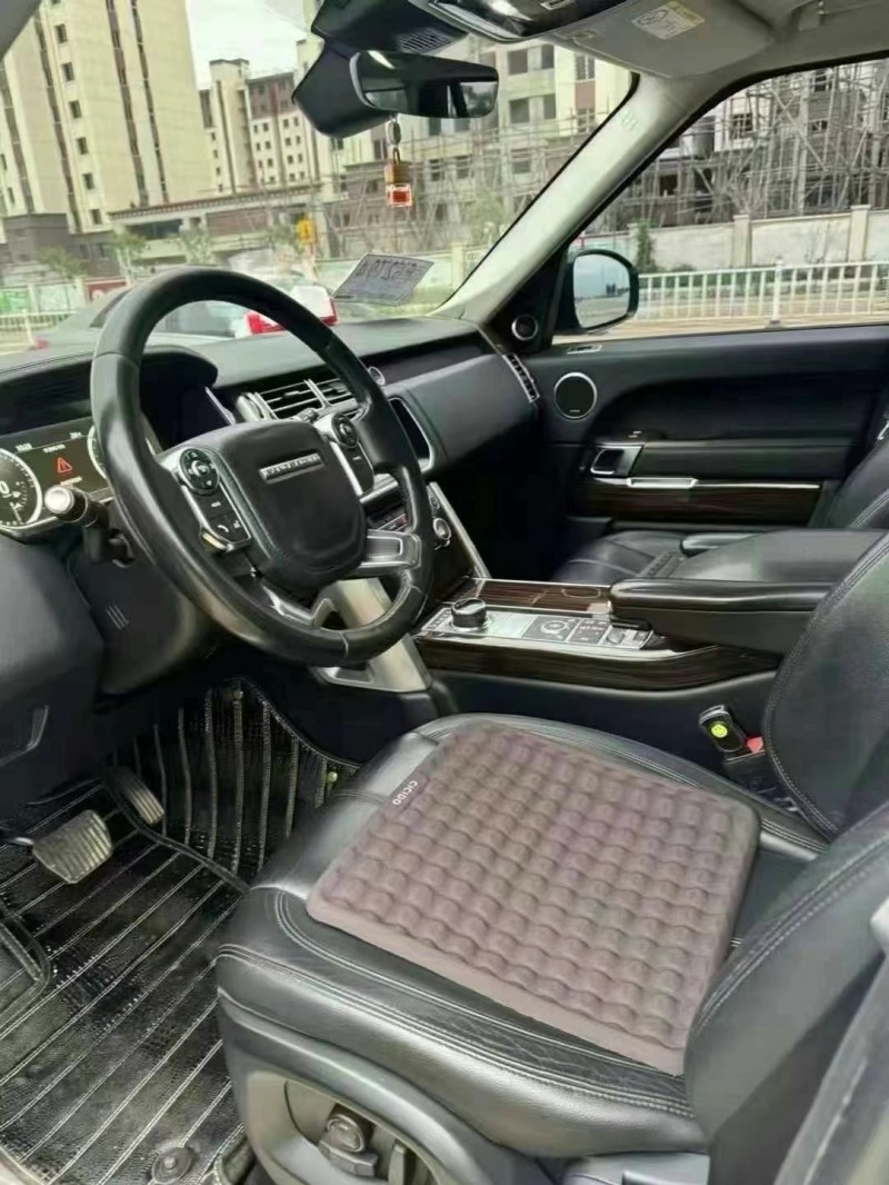 保定18年路虎揽胜4