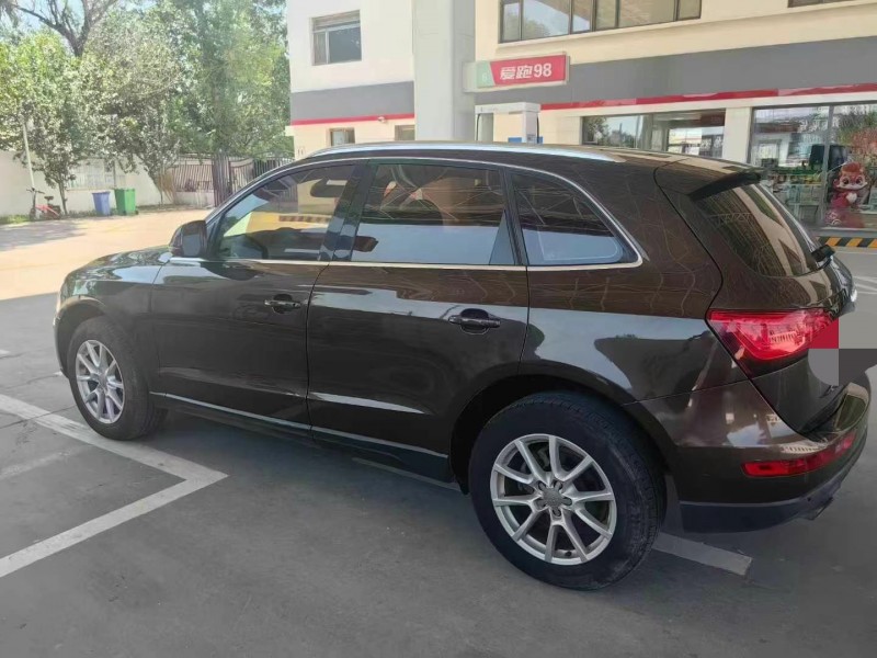 保定15年奥迪Q56