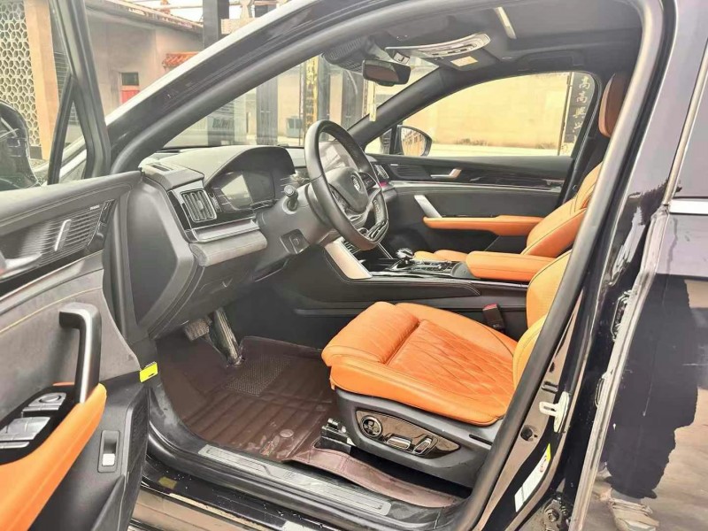 保定23年比亚迪唐6