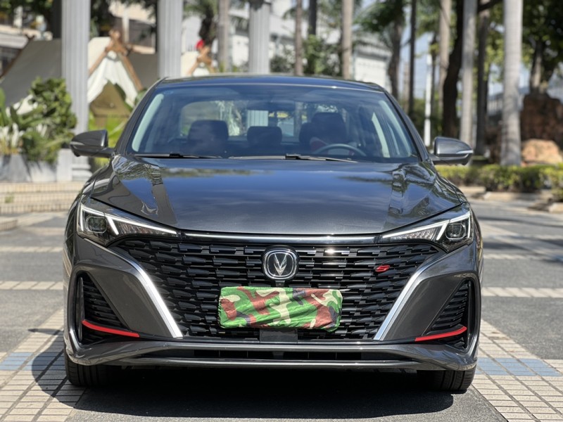 东莞23年长安汽车逸动1