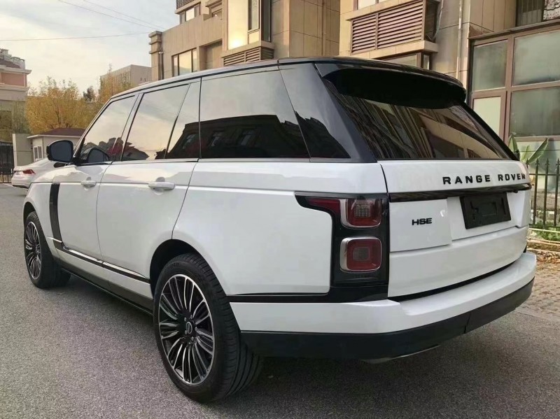 青岛19年路虎揽胜行政8