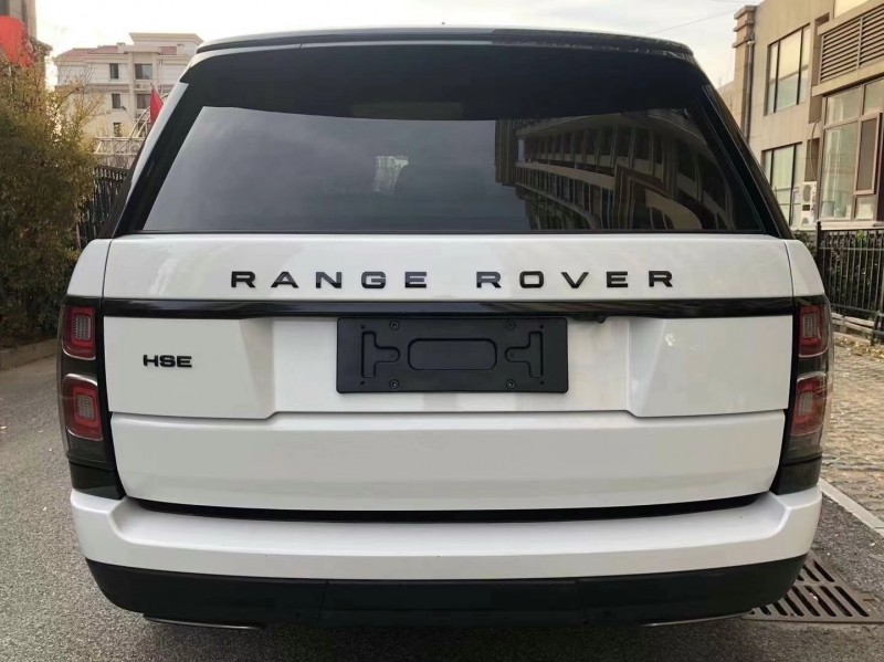 青岛19年路虎揽胜行政9