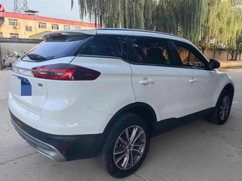 保定21年吉利博越5